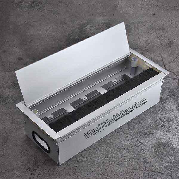 Hộp điện âm bàn TBE203